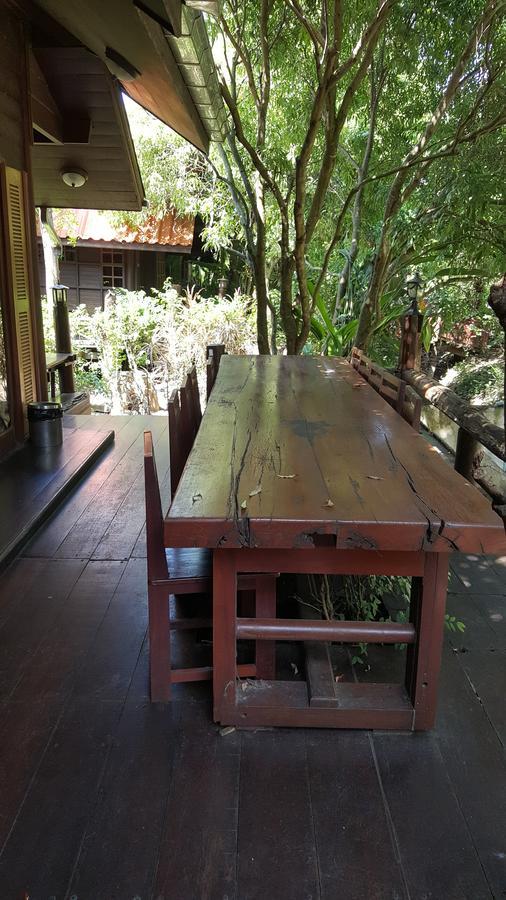 Ruean Mai Chai Khlong Amphawa Exterior foto