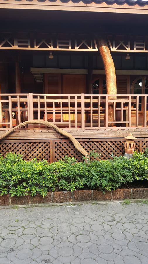 Ruean Mai Chai Khlong Amphawa Exterior foto