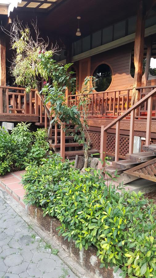 Ruean Mai Chai Khlong Amphawa Exterior foto