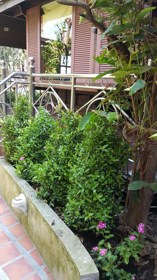 Ruean Mai Chai Khlong Amphawa Exterior foto