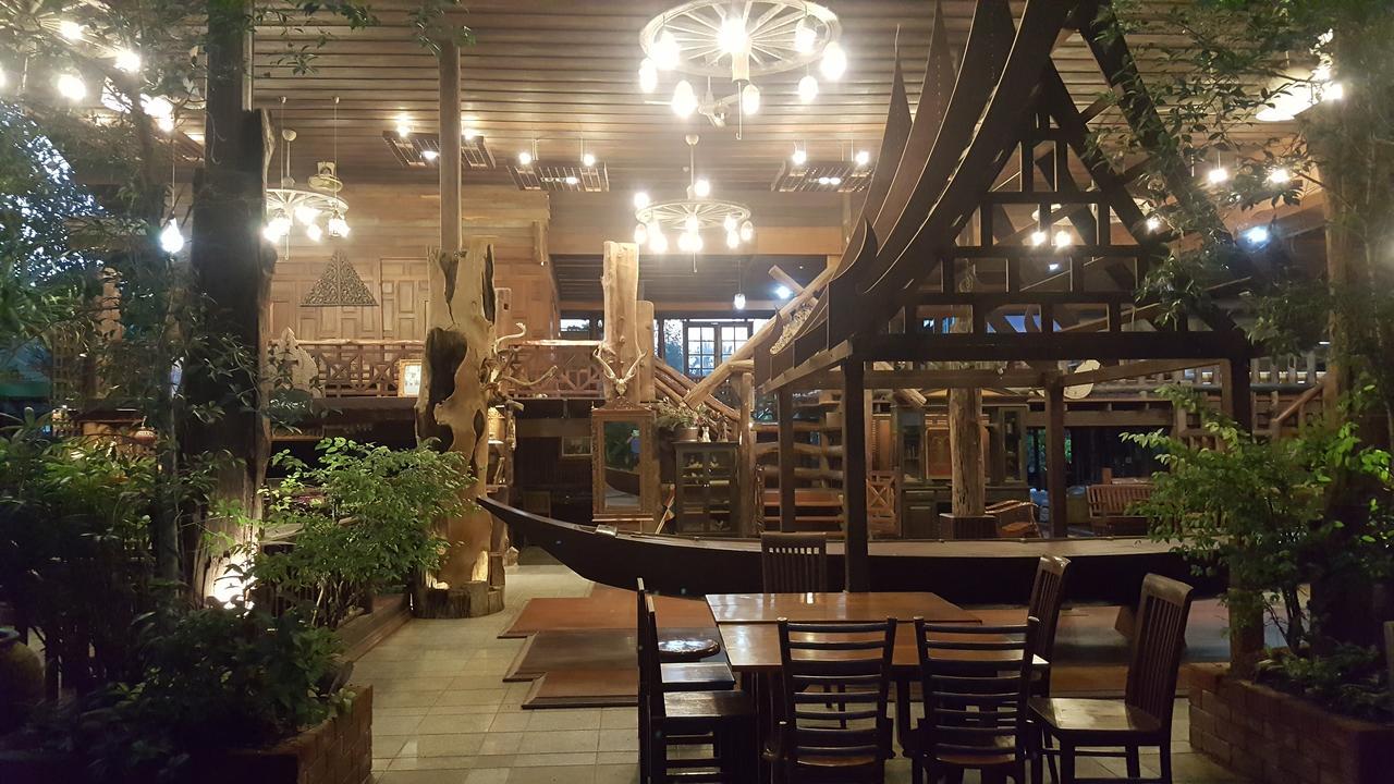 Ruean Mai Chai Khlong Amphawa Exterior foto